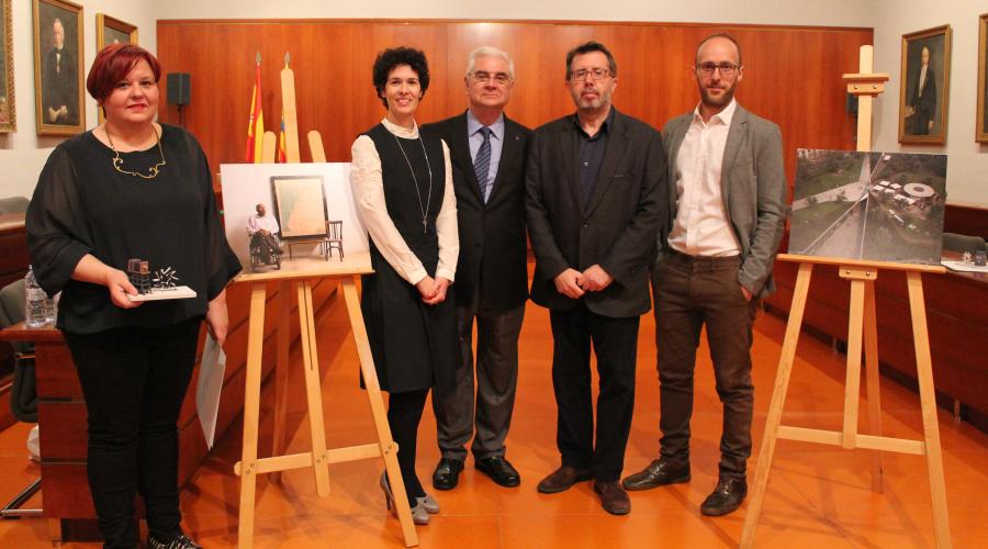 Ganadores del III Premio de Fotografía Jalón Ángel en la exposición "Cazadores de imágenes"