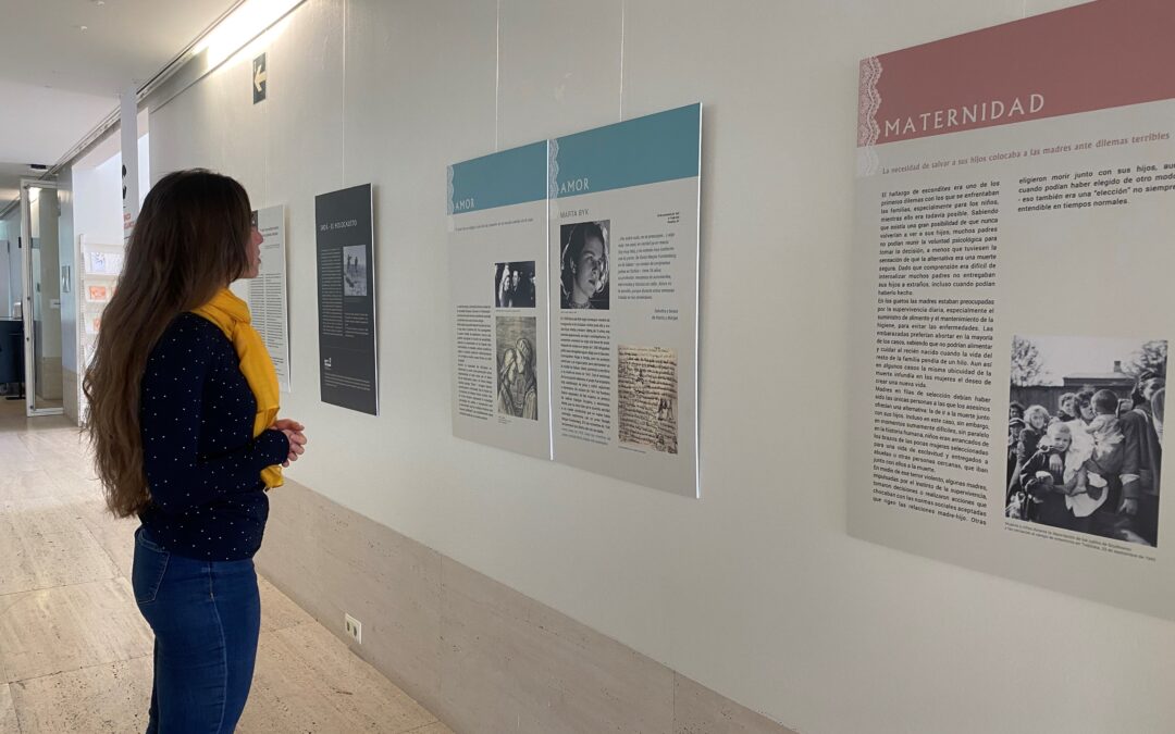 La Universidad San Jorge acoge durante el mes de marzo la exposición ‘Manchas de luz. Ser mujer en el Holocausto’