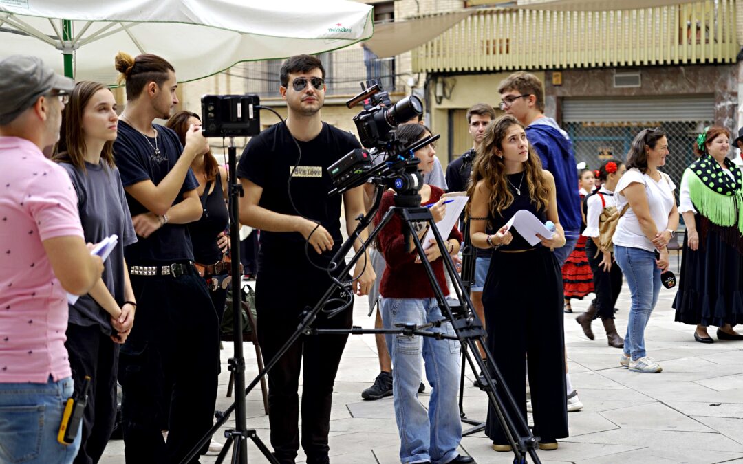 17 estudiantes de Comunicación Audiovisual participan en la grabación del corto-homenaje “Bienvenido Mr. Marshall” del Festival de Cine de Fuentes de Ebro
