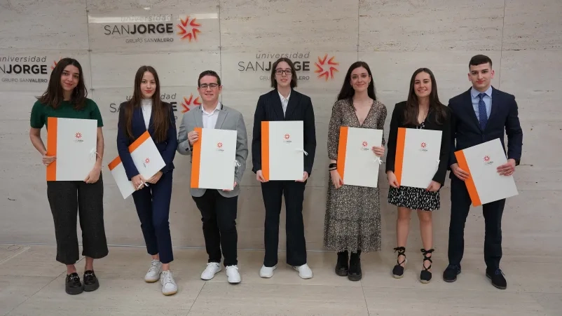 La USJ entrega los Premios Extraordinarios de Grado de la promoción 2023 a los estudiantes más destacados