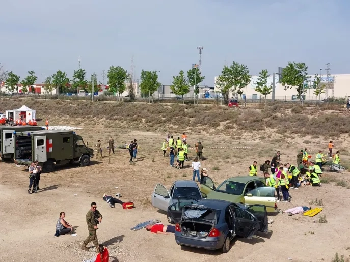 El Máster en Enfermería de Urgencias, Emergencias y Críticos organiza un simulacro de accidente múltiple con cerca de 100 voluntarios y diferentes entidades y fuerzas de seguridad