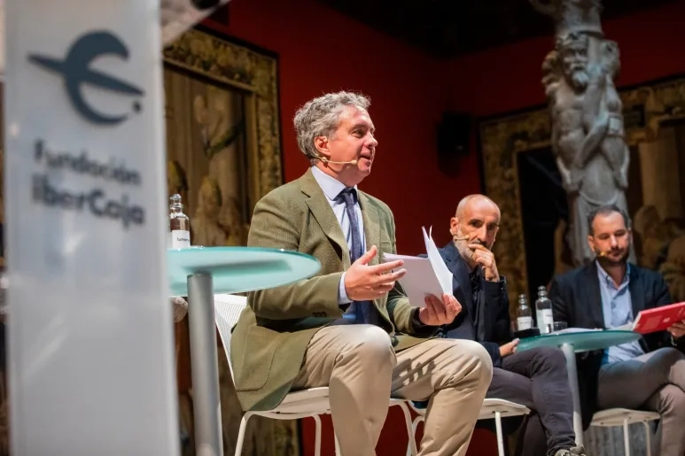 La cátedra Mobility Experience presenta un libro sobre los desafíos de la movilidad en Zaragoza
