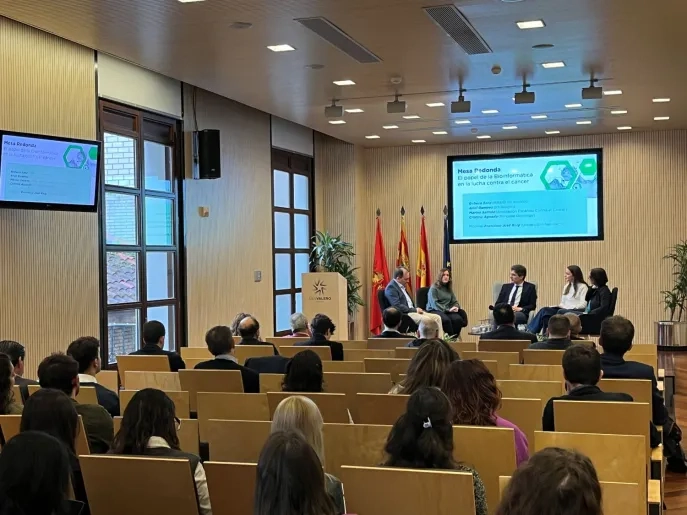 El papel de la Bioinformática en el futuro de la investigación contra el cáncer y su combinación con la inteligencia artificial