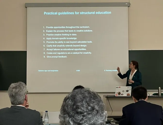 Ana Bertol, egresada y profesora de la USJ, defiende la primera tesis doctoral en Educación en Ingeniería, Ciencia y Tecnología en España