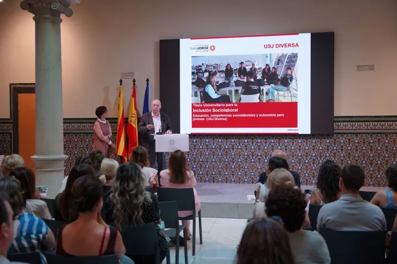 Un nuevo programa formativo de la Universidad San Jorge abierto a jóvenes con discapacidad intelectual, del desarrollo o del espectro autista les ayudará a adquirir una mayor autonomía y una mejor inserción laboral