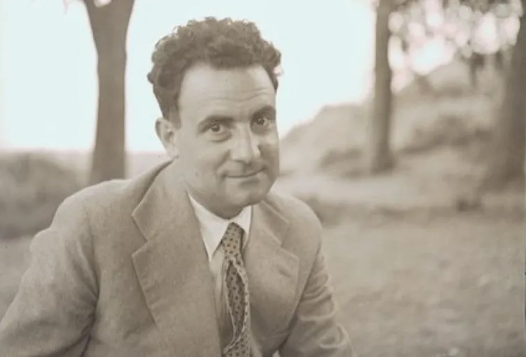 La Real Academia de la Historia incorpora la biografía de Jalón Ángel, reconocido como uno de los fotógrafos retratísticos más destacados del siglo XX