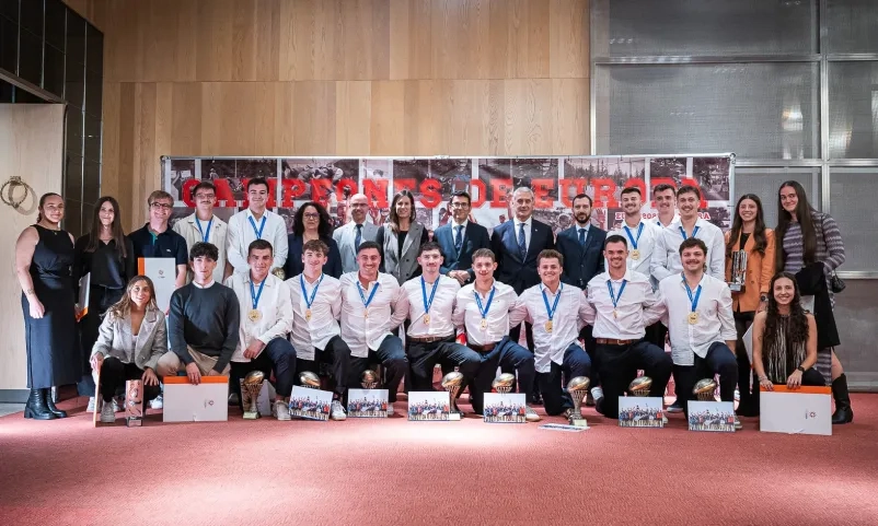 La Universidad San Jorge reconoce a sus deportistas más destacados y celebra el título europeo del equipo de Rugby 7