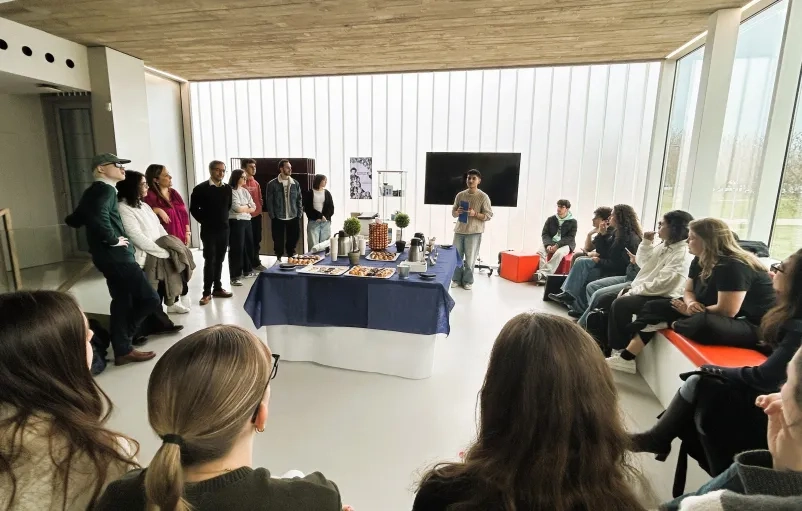 La Escuela de Arquitectura y Tecnología visibiliza el papel de la mujer y la niña en la ciencia 