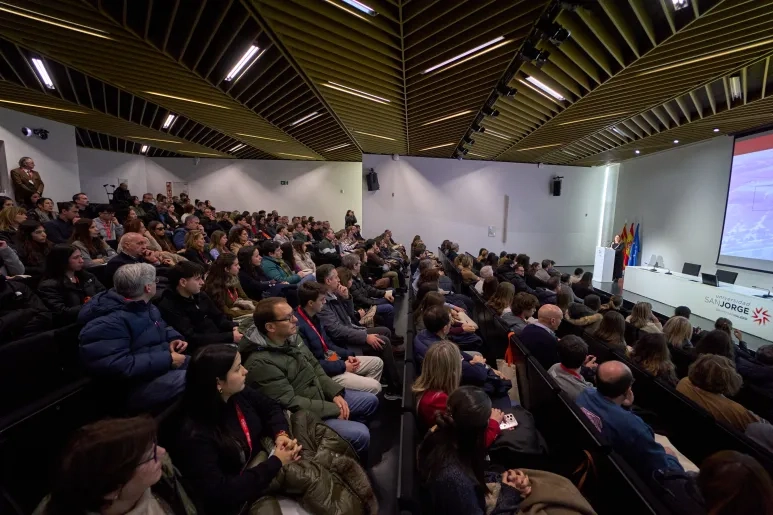 Más de 500 personas asisten a la Jornada de Puertas Abiertas de la Universidad San Jorge 