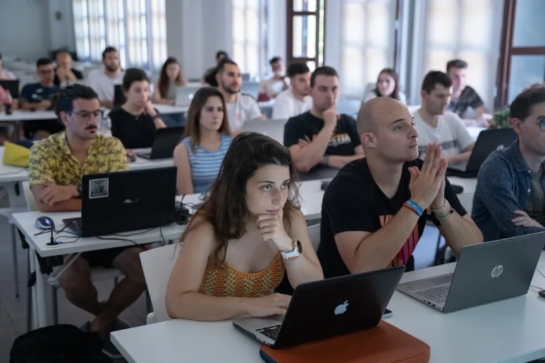 La USJ incorpora un nuevo certificado especializado en el enfoque educativo del Bachillerato Internacional para futuros docentes
