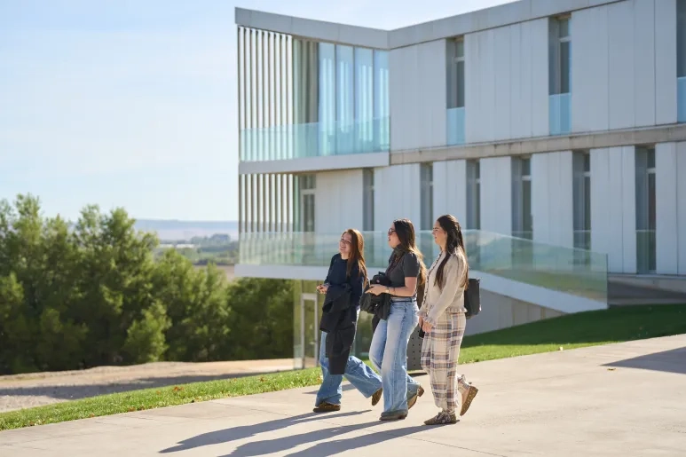 La Memoria Académica Digital de la USJ recoge los principales hitos del curso 2025-2026