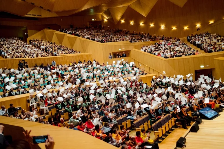La Universidad San Jorge celebra el acto de graduación de 400 alumnos de la promoción 2019
