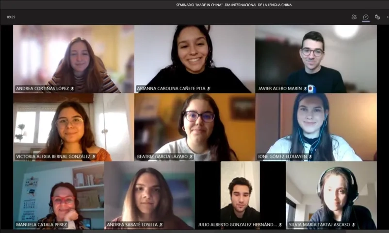 Alumnos de Traducción y Comunicación Intercultural se acercan a la cultura china investigando sobre inventos del país asiático