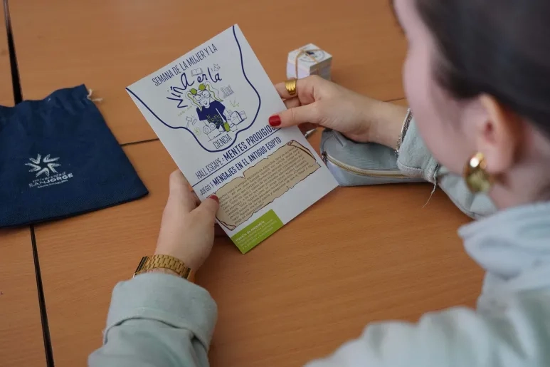 44 docentes de la USJ imparten talleres a más de 1.500 alumnos de centros educativos aragoneses para celebrar la Semana de la Mujer y la Niña en la Ciencia