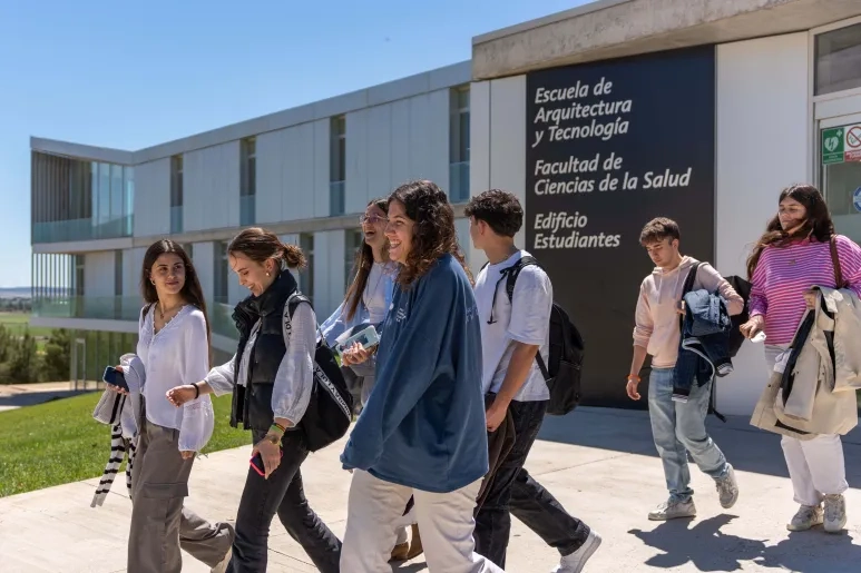 El grado en Ingeniería Informática de la USJ consigue un sello europeo que certifica su alta calidad y su cumplimiento con los estándares internacionales