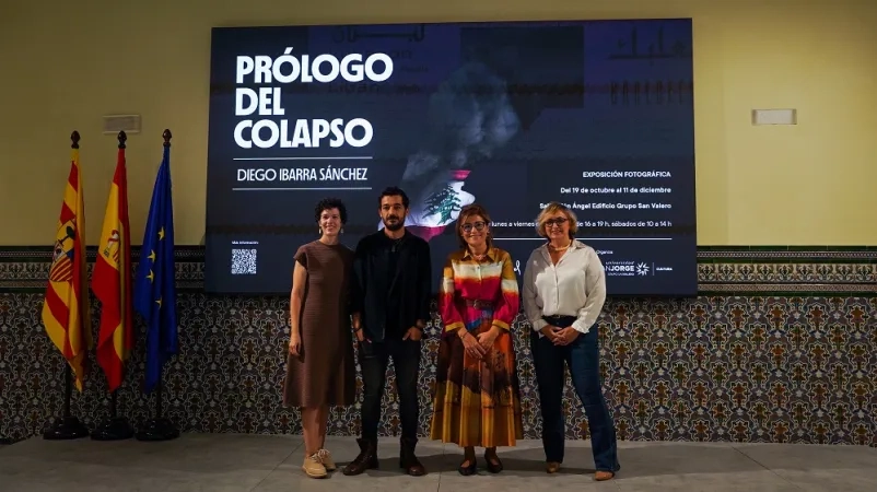 La Universidad San Jorge presenta el libro del fotoperiodista Diego Ibarra 'The Phoenician Collapse' e inaugura una exposición con imágenes de sus años en el Líbano