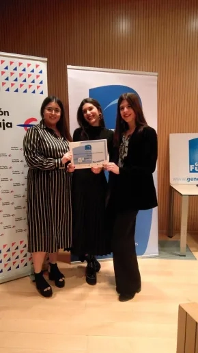 Inés Palacio, Beatriz Murillo y Andrea Pardos, finalistas del concurso Generando Futuro