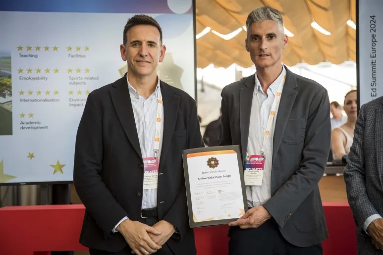 La USJ recoge el galardón obtenido en el ranking internacional QS Stars, en el que logró la máxima calificación en las áreas de docencia, empleabilidad, internacionalización e impacto medioambiental