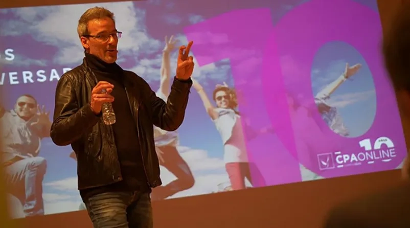 Más de 200 personas asisten a la conferencia de David Calle en el 10º aniversario de CPA Online