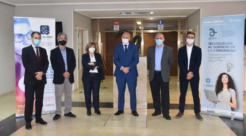 Grupo San Valero firma dos colaboraciones en automatismos y robótica con SMC y KUKA