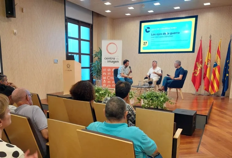 El fotoperiodista Gervasio Sánchez analiza su trayectoria y el futuro de la profesión con la charla ‘Los ojos de la guerra’