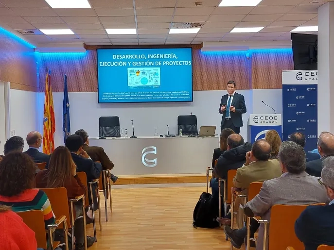 José Agustín Lalaguna, CEO de Levitec, imparte una conferencia a los alumnos del máster en Dirección y Gestión de Empresas