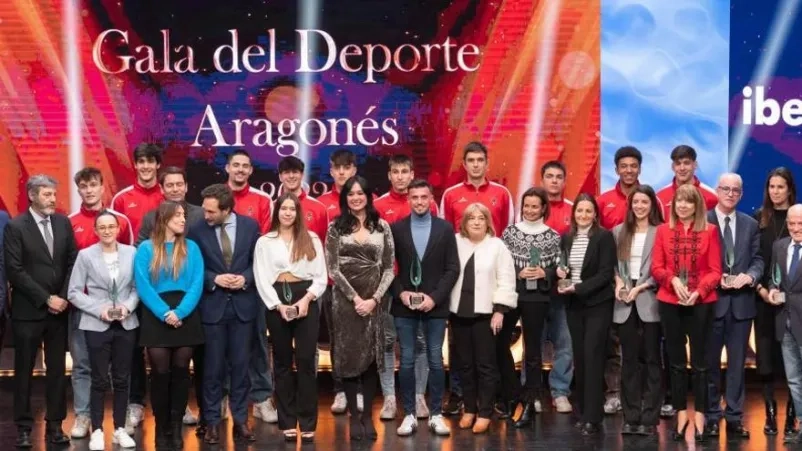 Carlos Mayo, estudiante de Doctorado de la USJ, y Mireya Arnedillo, alumna del grado en Psicología, elegidos mejor deportista del año y mejor deportista universitaria en la Gala del Deporte Aragonés