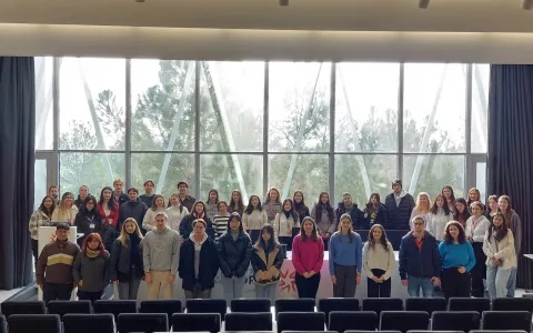 La USJ recibe a 52 nuevos estudiantes internacionales