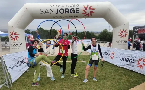Cerca de 200 deportistas compiten en la tradicional San Silvestre USJ