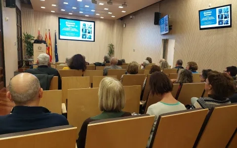 Recital de narrativa 'Seamos breves', en el Edificio Grupo San Valero 