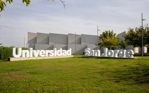 La Universidad San Jorge otorga su Medalla de Oro a las Cortes de Aragón, la institución que aprobó su creación hace 20 años