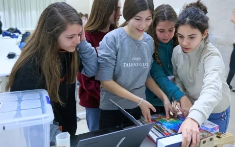 Retos científicos en la USJ con el programa STEM Talent Girl 
