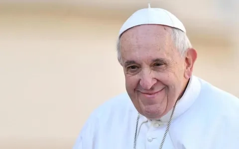 El Grupo San Valero se une en oración por el fallecimiento del Papa Francisco