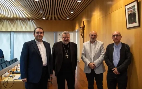  Grupo San Valero celebra una jornada de identidad con el arzobispo de Zaragoza, D. Carlos Escribano 