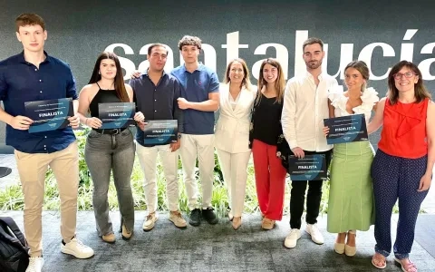 La Universidad San Jorge consigue dos de los tres puestos en la final del concurso Santalucía Impulsa Universidades