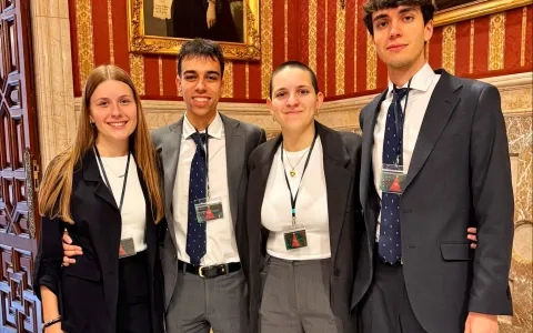 El Club de Debate USJ participa en el II Torneo Nacional de Debate Persán