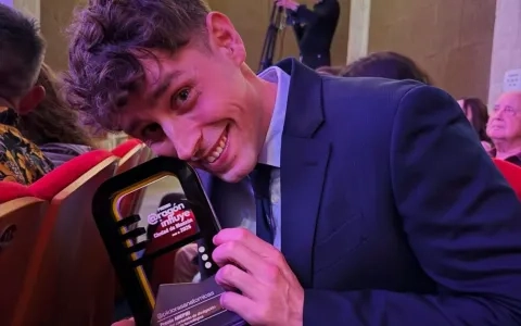 El profesor Daniel Sanjuán, premiado en los Premios Aragón Influye por su divulgación científica
