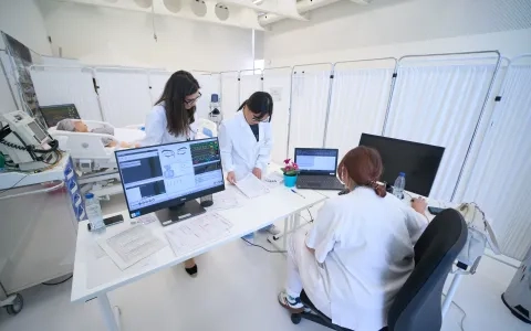 La ECOE acerca a los futuros farmacéuticos de la USJ a escenarios reales de la práctica profesional