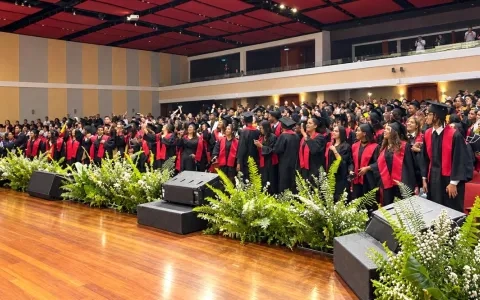 La Fundación Dominicana San Valero celebra la XXVII graduación de sus dos politécnicos en Santo Domingo
