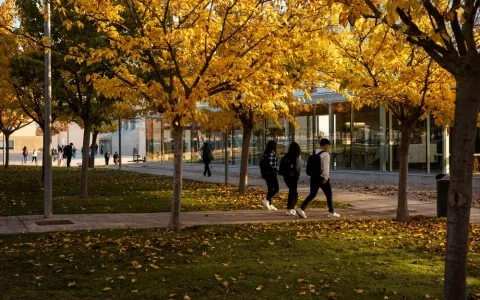 La declaración ambiental del curso 2022-2023 de la Universidad San Jorge muestra el compromiso de la USJ en la lucha contra el cambio climático