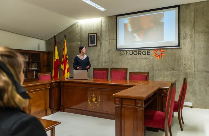 FORMACIÓN PRÁCTICA   Y RECONOCIDO CLAUSTRO