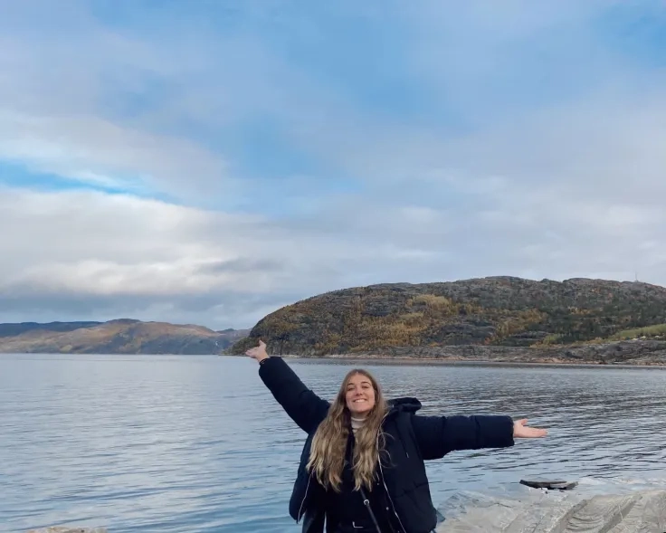 Estos meses en Laponia, Finlandia, haciendo misprácticas curriculares del grado de Comunicación Audiovisual en el Departamento de Internacional ha sido una experiencia única que sin duda me encantaría haber podido alargar.